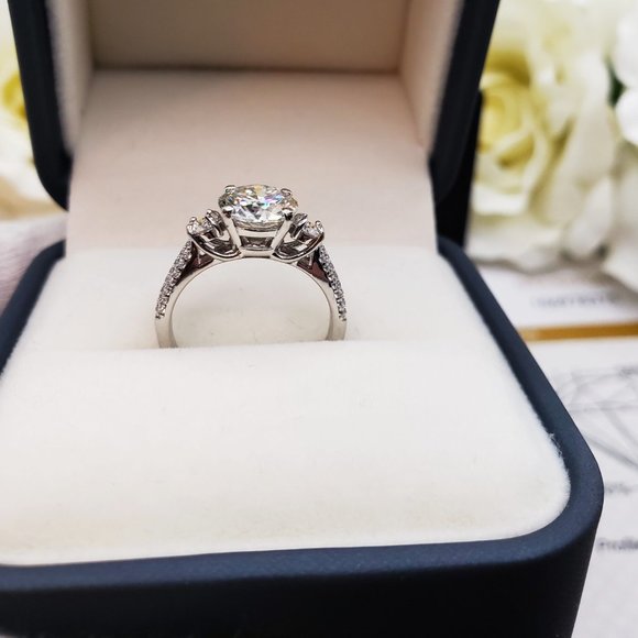 2 Carats Moissanite Engagement Ring with 925 Sterling Silver Band - Picture 6 of 9